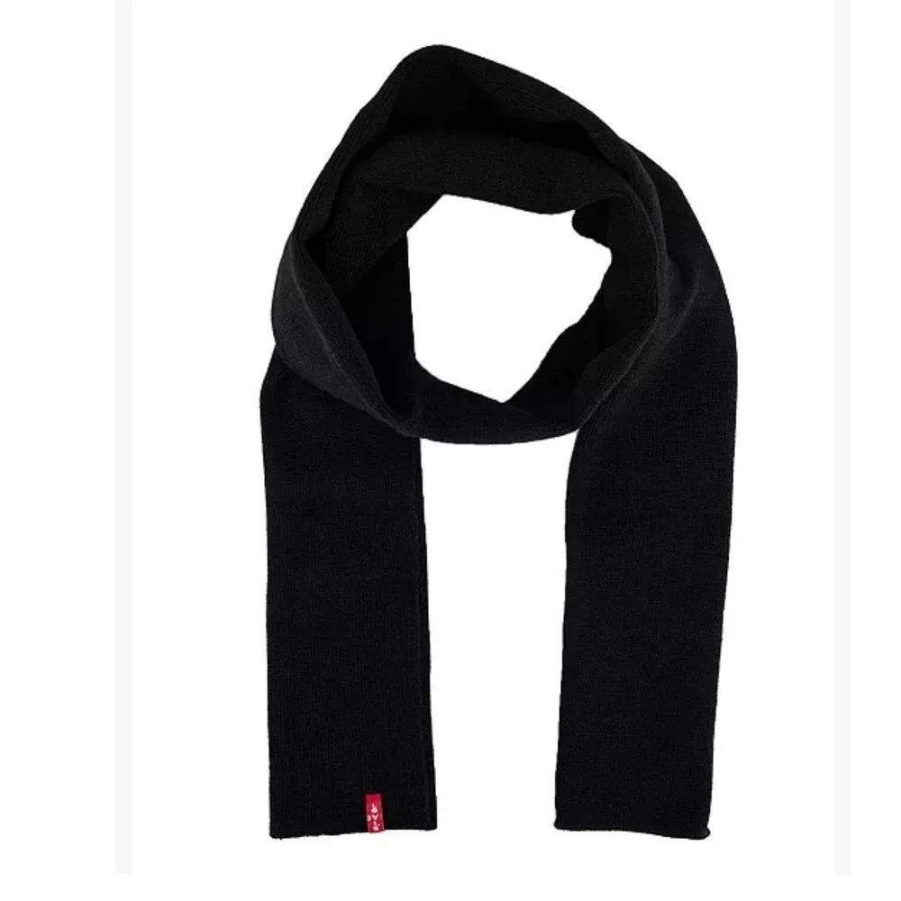 Levis Mens Beanie and Scarf Gift Set Black Knit Winter Accessories,one size. NEW